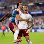 Pedro Porro celebra el 0-2 con su compatriota Mikel Merino durante el partido de la Copa del Mundo entre Francia y España en el Dallas Stadium, el 14 de julio de 2026 en Dallas, Estados Unidos. Pedro Porro celebra el 0-2 con su compatriota Mikel Merino durante el partido de la Copa del Mundo entre Francia y España en el Dallas Stadium, el 14 de julio de 2026 en Dallas, Estados Unidos.