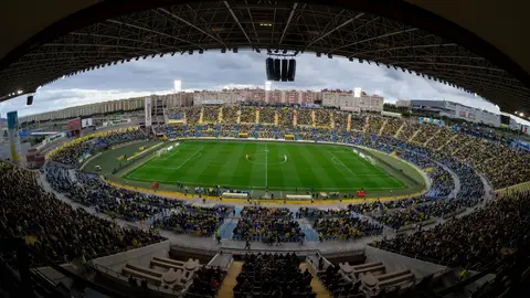 LaLiga fija los horarios de las tres primeras jornadas: así arrancarán Las Palmas y Tenerife Imagen del Estadio de Gran Canaria