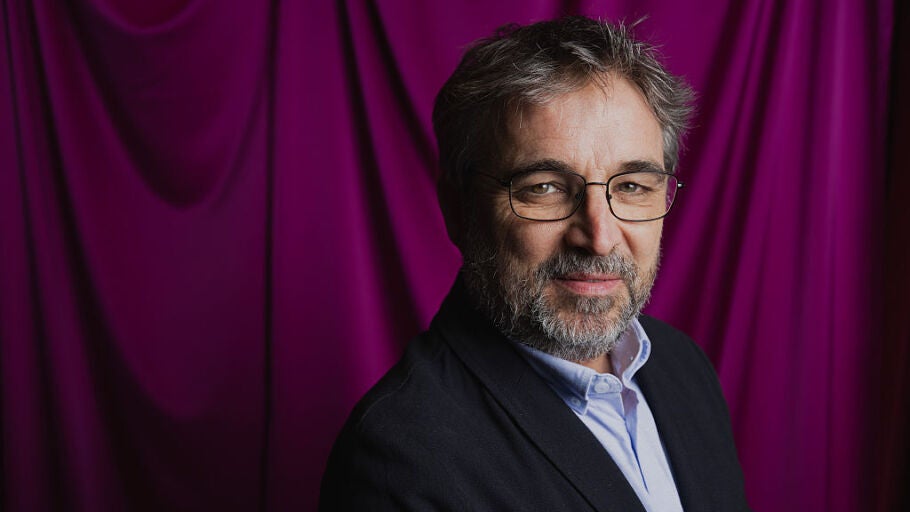 Jordi &Eacute;vole posa durante una sesi&oacute;n de retratos durante el Festival de Cine de M&aacute;laga 2026 en el Teatro Cervantes el 10 de marzo de 2026 en M&aacute;laga, Espa&ntilde;a. 