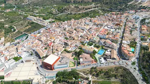 203 familias reciben la subvención del IBI que asciende a 58.215 € 203 familias reciben la subvención del IBI que asciende a 58.215 €