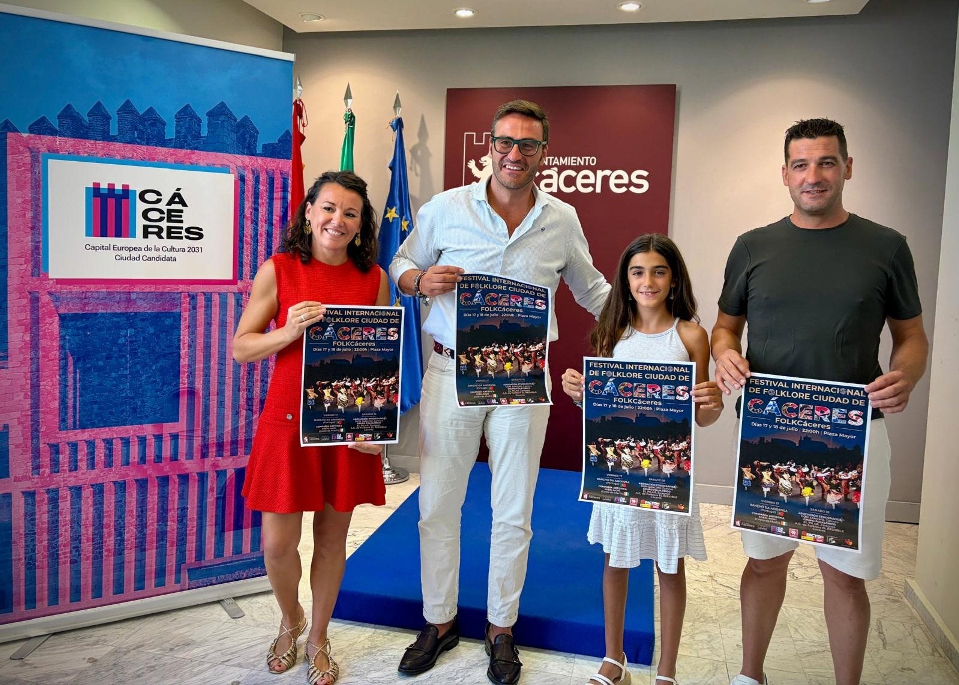 Grupos de Portugal, Costa de Marfil, Zamora y Zaragoza participan en el Festival Internacional FOLKCáceres Grupos de Portugal, Costa de Marfil, Zamora y Zaragoza participan en el Festival Internacional FOLKCáceres