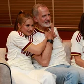 laSexta Deportes (15-07-26) El rey Felipe VI, la reina Letizia, la princesa Leonor y la infanta Sofía acudirán a la final del Mundial que disputará la selección española en Nueva York laSexta Deportes (15-07-26) El rey Felipe VI, la reina Letizia, la princesa Leonor y la infanta Sofía acudirán a la final del Mundial que disputará la selección española en Nueva York