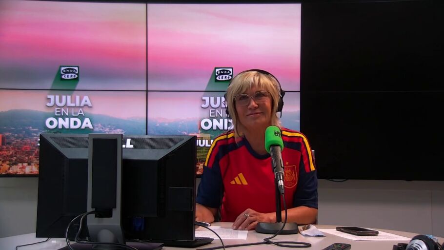 Julia Otero: "La imagen real de Messi y Lamine juntos producirá una emoción que se convertirá en melancolía"