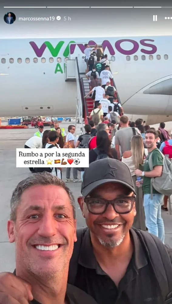 Joan Capdevila podrá acudir a la final del Mundial con el resto de excompañeros de selcción Joan Capdevila podrá acudir a la final del Mundial con el resto de excompañeros de selcción