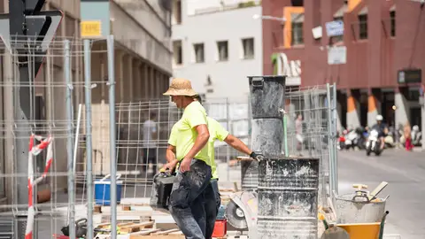 ¿Una alerta roja por calor permite faltar al trabajo? Esto dice el Estatuto de los Trabajadores ¿Una alerta roja por calor permite faltar al trabajo? Esto dice el Estatuto de los Trabajadores