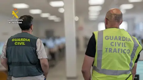 Detenido en Plasencia por presentarse al examen teórico del carné de conducir en nombre de otro Detenido en Plasencia por presentarse al examen teórico del carné de conducir en nombre de otro