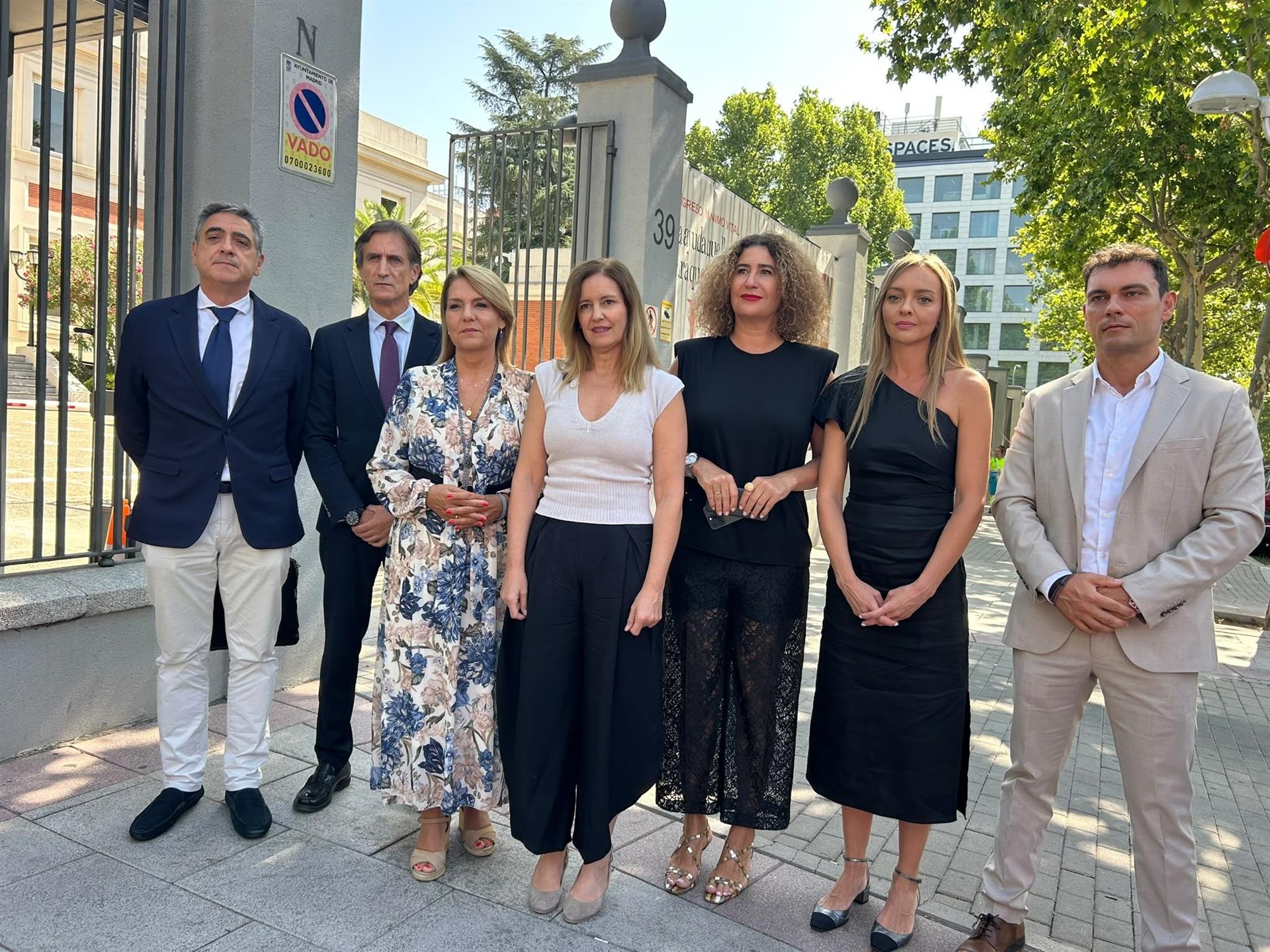 Extremadura no entra finalmente en la Conferencia Sectorial de Inmigración por la "opacidad" del Gobierno central Extremadura no entra finalmente en la Conferencia Sectorial de Inmigración por la "opacidad" del Gobierno central