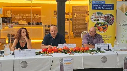 El Tomate Huevo Toro reivindica la producción de temporada, el consumo local y la sostenibilidad como modelo de futuro El Tomate Huevo Toro reivindica la producción de temporada, el consumo local y la sostenibilidad como modelo de futuro
