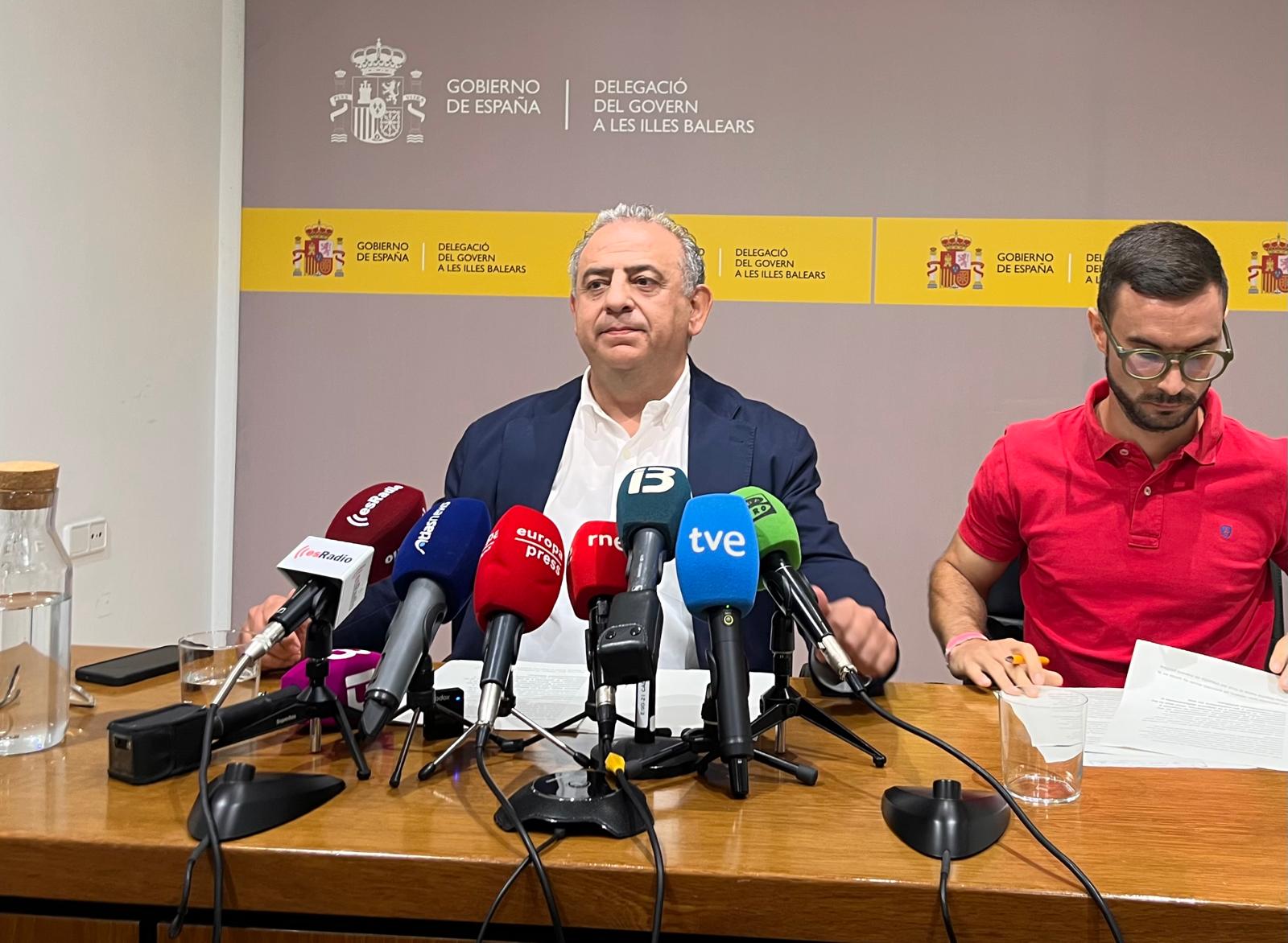 El Gobierno admite cargas policiales "violentas" y "desproporcionadas" en la manifestación contra la saturación turística El Gobierno admite cargas policiales "violentas" y "desproporcionadas" en la manifestación contra la saturación turística