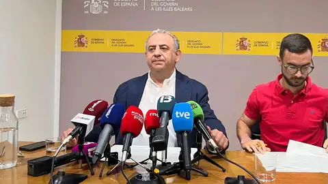 El Gobierno admite cargas policiales "violentas" y "desproporcionadas" en la manifestación contra la saturación turística El Gobierno admite cargas policiales "violentas" y "desproporcionadas" en la manifestación contra la saturación turística