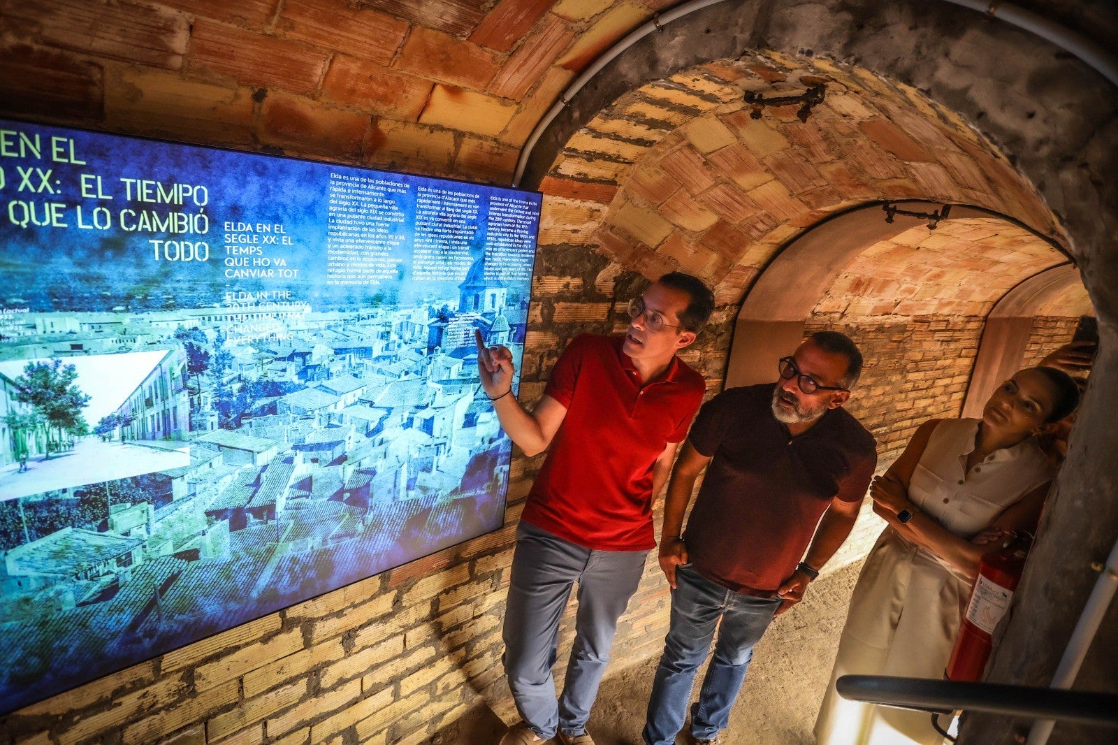 Elda finaliza la musealización del refugio antiaéreo de la Plaza de Arriba para poner en valor el patrimonio de la ciudad Elda finaliza la musealización del refugio antiaéreo de la Plaza de Arriba para poner en valor el patrimonio de la ciudad
