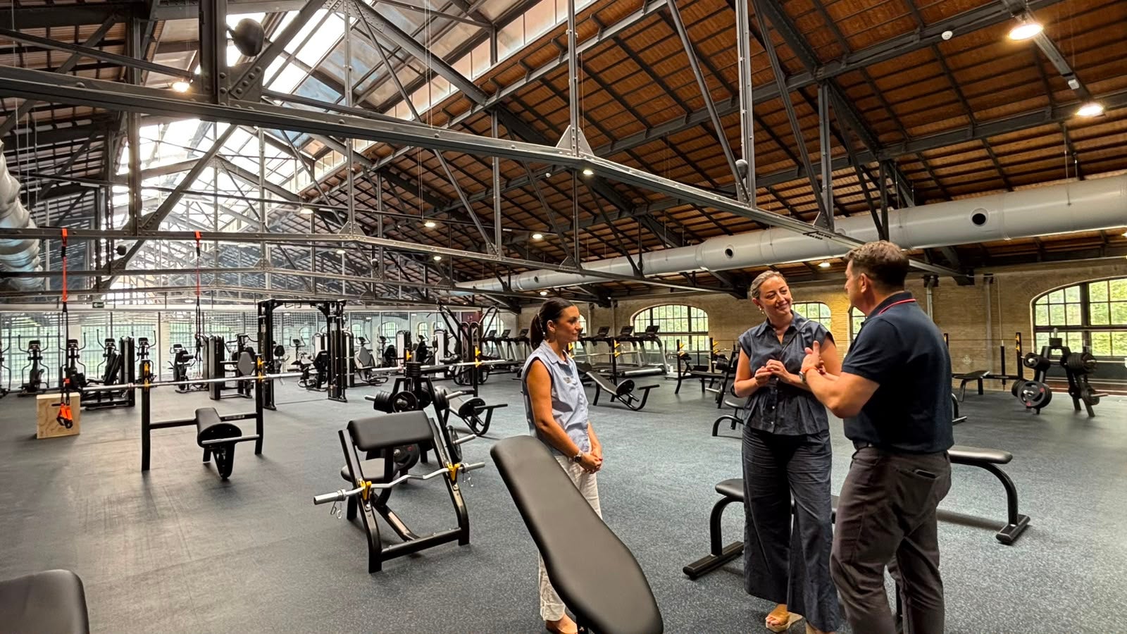 El nuevo Polideportivo del Parc Central de València abre sus puertas con acceso a la piscina y la sala de musculación El nuevo Polideportivo del Parc Central de València abre sus puertas con acceso a la piscina y la sala de musculación