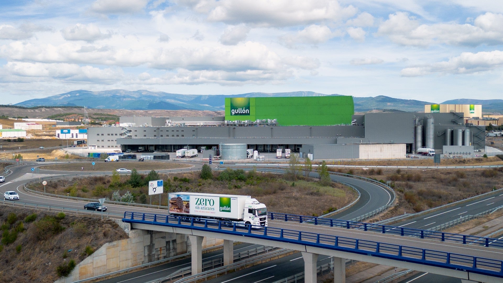 Galletas Gullón invertirá 196,3 millones en una nueva plataforma logística en Aguilar de Campoo y un centro productivo en Villamuriel de Cerrato Galletas Gullón invertirá 196,3 millones en una nueva plataforma logística en Aguilar de Campoo y un centro productivo en Villamuriel de Cerrato