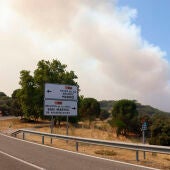 Las autoridades ordenaron la evacuación de Navas del rey, Chapinería y Colmenar de Arroyo/ EFE/Mariscal