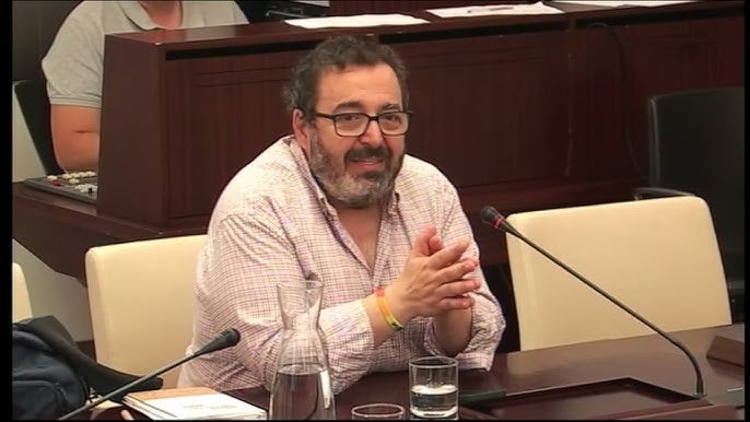José María Núñez, referente en la lucha del colectivo LGTBI, reconocido con la medalla de Extremadura José María Núñez, referente en la lucha del colectivo LGTBI, reconocido con la medalla de Extremadura
