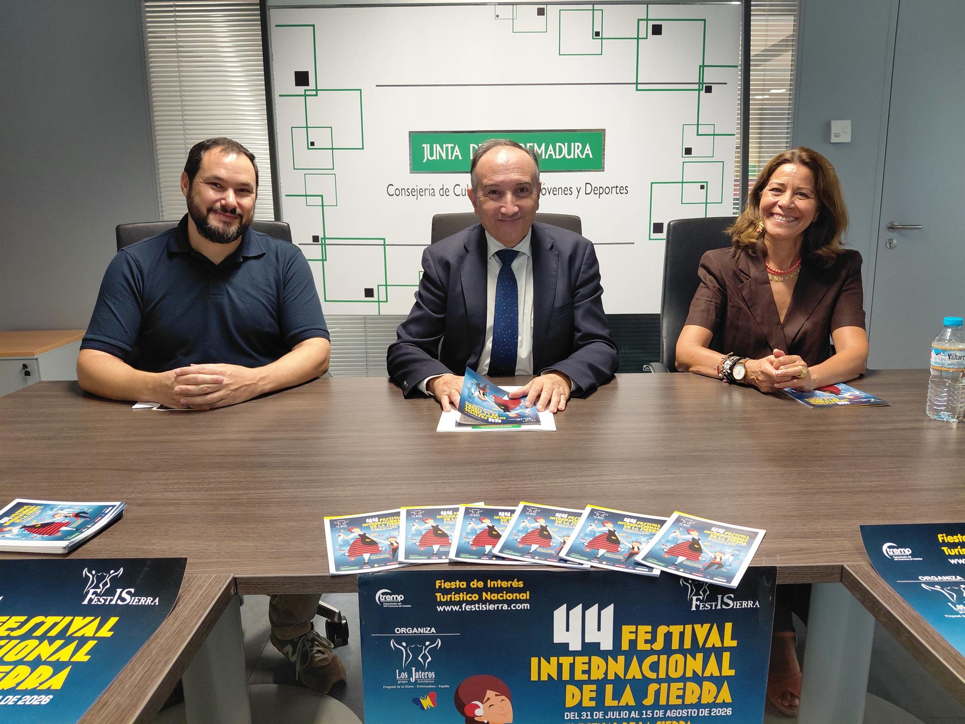 La 44ª edición del Festival Internacional de la Sierra reunirá en Fregenal a miles de visitantes en torno a un centenar de actividades La 44ª edición del Festival Internacional de la Sierra reunirá en Fregenal a miles de visitantes en torno a un centenar de actividades