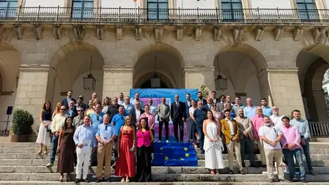 Los 388 municipios de Extremadura escenifican su apoyo unánime a Cáceres 2031, tras la adhesión de la FEMPEX a la Candidatura Los 388 municipios de Extremadura escenifican su apoyo unánime a Cáceres 2031, tras la adhesión de la FEMPEX a la Candidatura