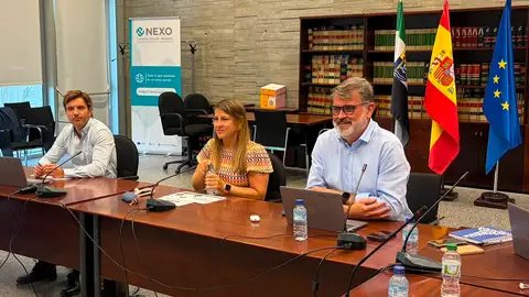 Educación asegura que la reunión para mejorar las condiciones de los docentes "ha sido productiva" aunque finalizó sin acuerdo Educación asegura que la reunión para mejorar las condiciones de los docentes "ha sido productiva" aunque finalizó sin acuerdo