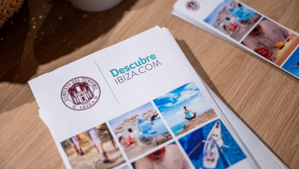 Imagen de una de las publicaciones que edita Fomento del Turismo de la isla de Ibiza