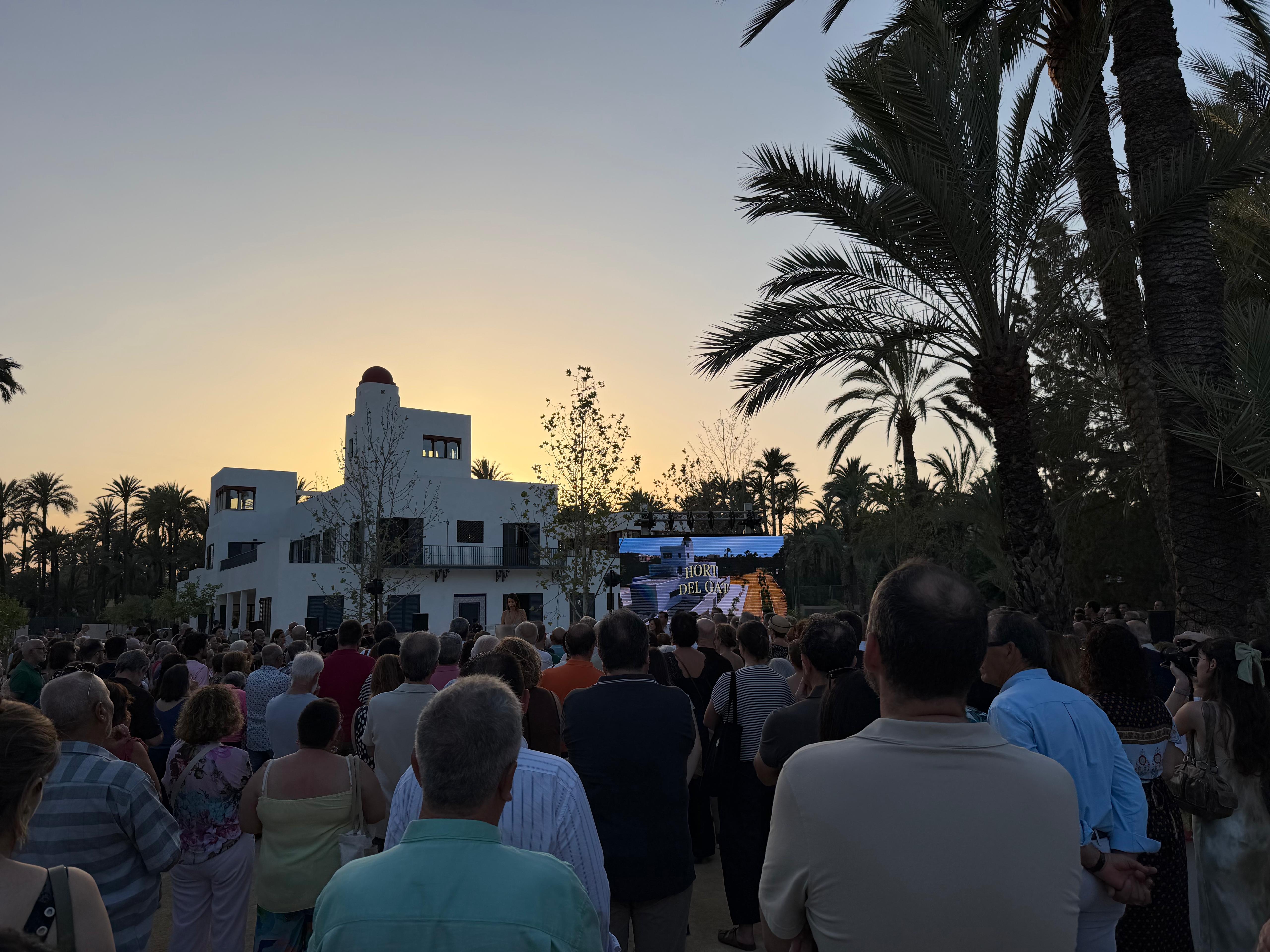 Elche da la bienvenida al nuevo Centro de Interpretación del Palmeral en el Hort del Gat Elche da la bienvenida al nuevo Centro de Interpretación del Palmeral en el Hort del Gat