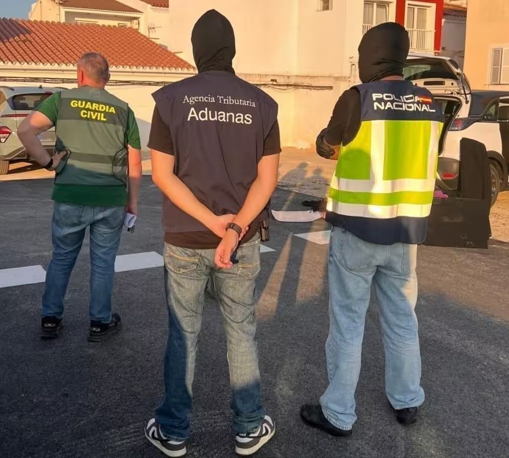 Nueve detenidos en una operación antidroga con varios registros en Menorca Nueve detenidos en una operación antidroga con varios registros en Menorca