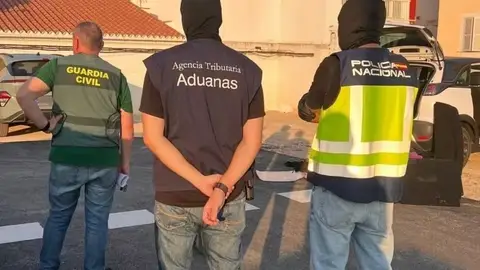 Nueve detenidos en una operación antidroga con varios registros en Menorca Nueve detenidos en una operación antidroga con varios registros en Menorca