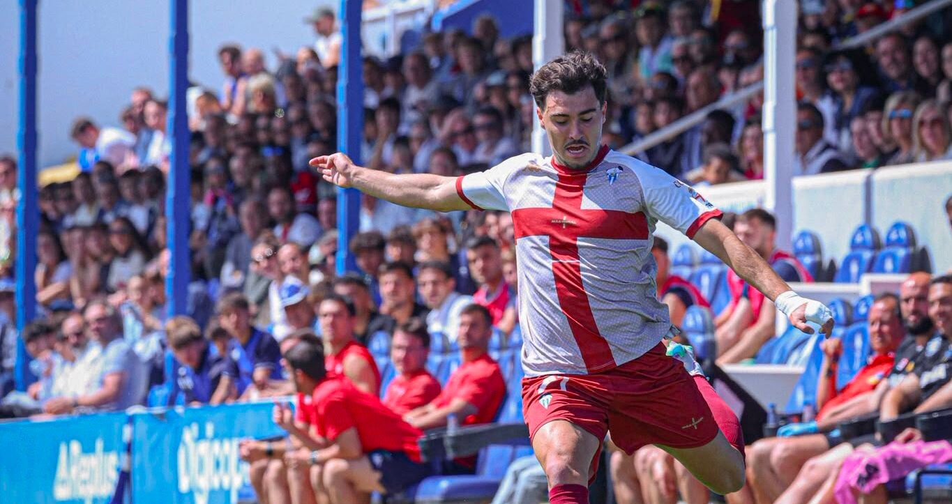 El Baleares incorpora al extremo zurdo Izan Llinares para reforzar su plantilla El Baleares incorpora al extremo zurdo Izan Llinares para reforzar su plantilla