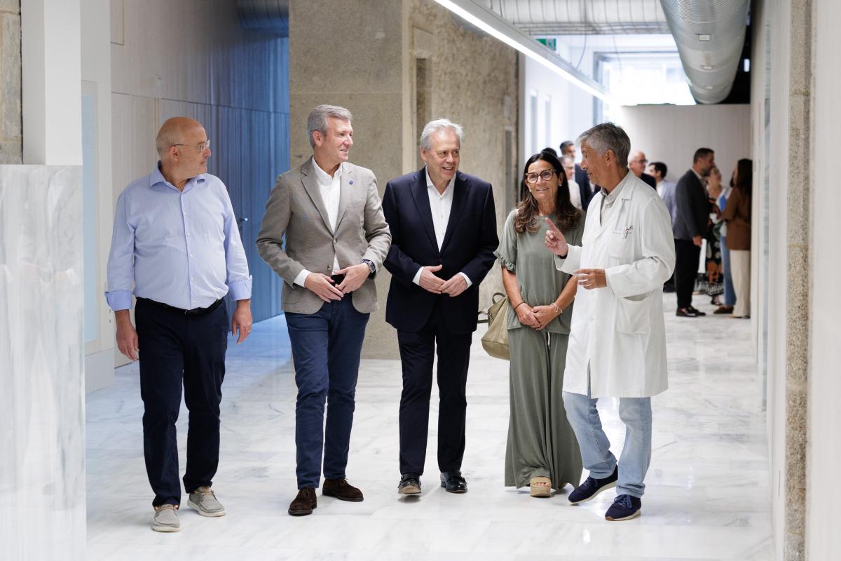 El presidente de la Xunta Alfonso Rueda visitó los trabajos de fin de obra de la reforma integral y ampliación del centro de salud de Conxo y unidades de salud mental de Conxo, con una inversión de la Xunta de 5,5 M€ El presidente de la Xunta Alfonso Rueda visitó los trabajos de fin de obra de la reforma integral y ampliación del centro de salud de Conxo y unidades de salud mental de Conxo, con una inversión de la Xunta de 5,5 M€