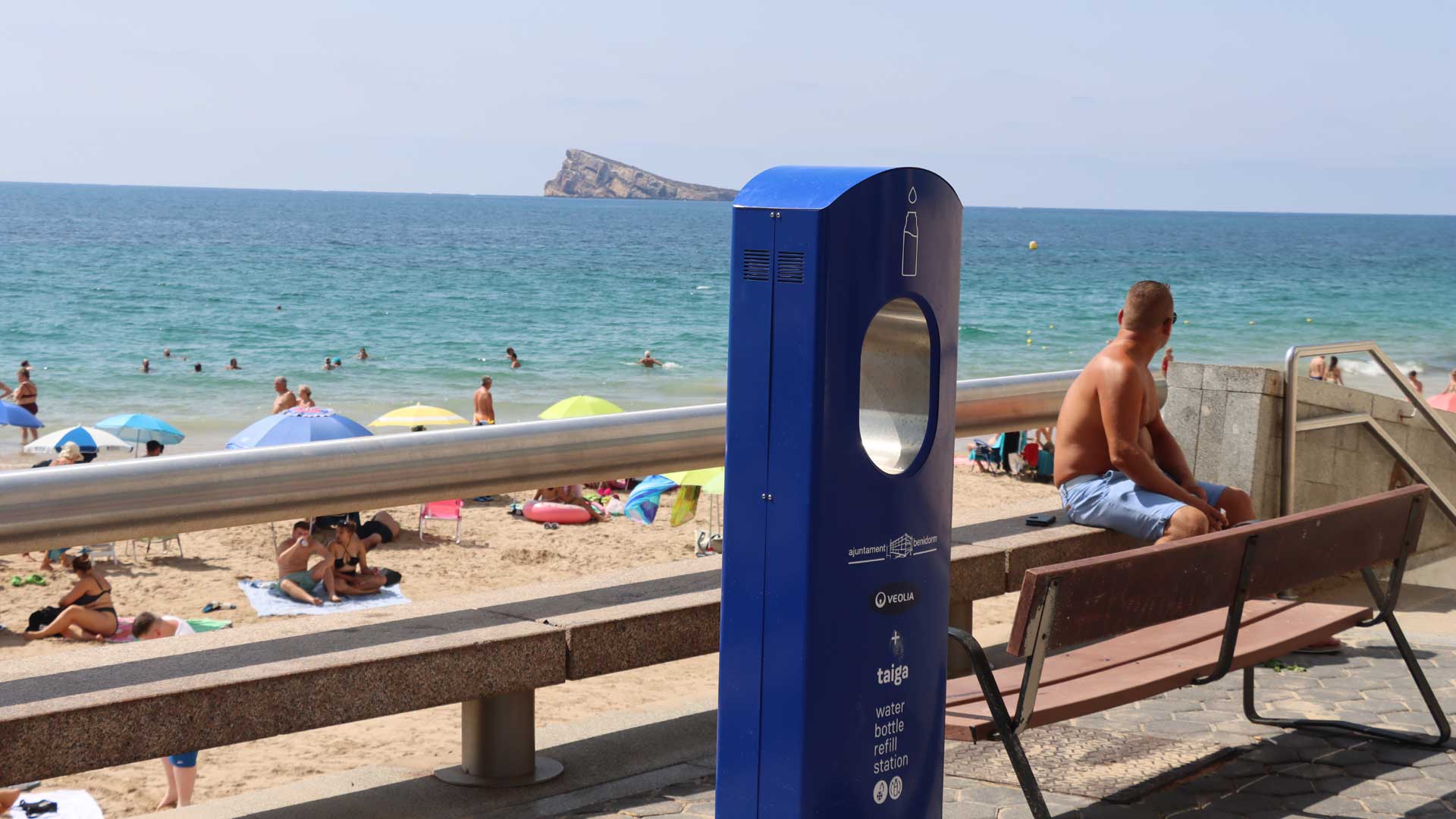 Benidorm amplía la red de fuentes de agua potable refrigerada con una nueva en Levante Benidorm amplía la red de fuentes de agua potable refrigerada con una nueva en Levante