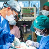 La Fundación Bisturí Solidario culmina su campaña en Uganda con más de 100 procedimientos quirúrgicos y una gran labor formativa