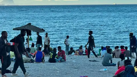 Moncloa destituye a la funcionaria de Seguridad Nacional tras informar sobre la crisis migratoria en Ceuta Moncloa destituye a la funcionaria de Seguridad Nacional tras informar sobre la crisis migratoria en Ceuta