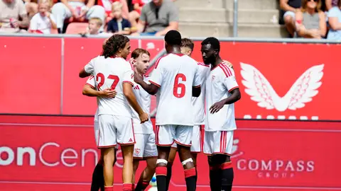 El Sevilla se hace equipo El Sevilla se hace equipo