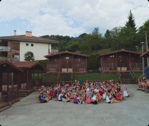 Colonias de Hondarribia, de Fundación Caja Navarra: 90 años de historia de una experiencia única Colonias de Hondarribia, de Fundación Caja Navarra: 90 años de historia de una experiencia única