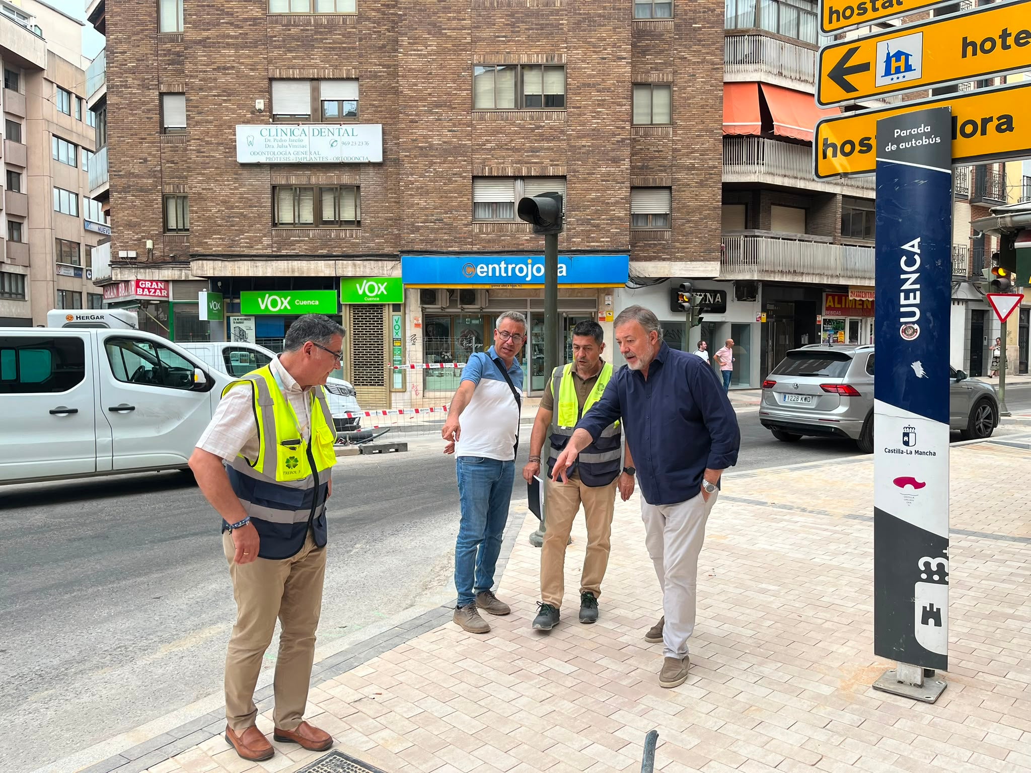 Darío Dolz avanza cambios en Carretería y sitúa en mes y medio el final de las obras en la plaza del Xúcar Darío Dolz avanza cambios en Carretería y sitúa en mes y medio el final de las obras en la plaza del Xúcar
