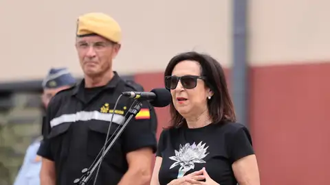 La ministra de Defensa, Margarita Robles, en la Base Aérea de Zaragoza. La ministra de Defensa, Margarita Robles, en la Base Aérea de Zaragoza.