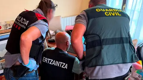 Detenido en Gipuzkoa un menor considerado el referente en España de la extremista Red 764 Detenido en Gipuzkoa un menor considerado el referente en España de la extremista Red 764