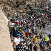Migrantes regresando a Marruecos tras la entrada masiva a la ciudad de Ceuta. Migrantes regresando a Marruecos tras la entrada masiva a la ciudad de Ceuta.