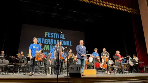 Reestreno sinfónico del Himno de la Ciudad de Almería Reestreno sinfónico del Himno de la Ciudad de Almería