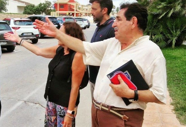 Manuel Mestre: "Hacemos un esfuerzo y trabajo exhaustivo para dar un buen servicio al ciudadano, pero es difícil conseguirlo con rapidez" Manuel Mestre: "Hacemos un esfuerzo y trabajo exhaustivo para dar un buen servicio al ciudadano, pero es difícil conseguirlo con rapidez"