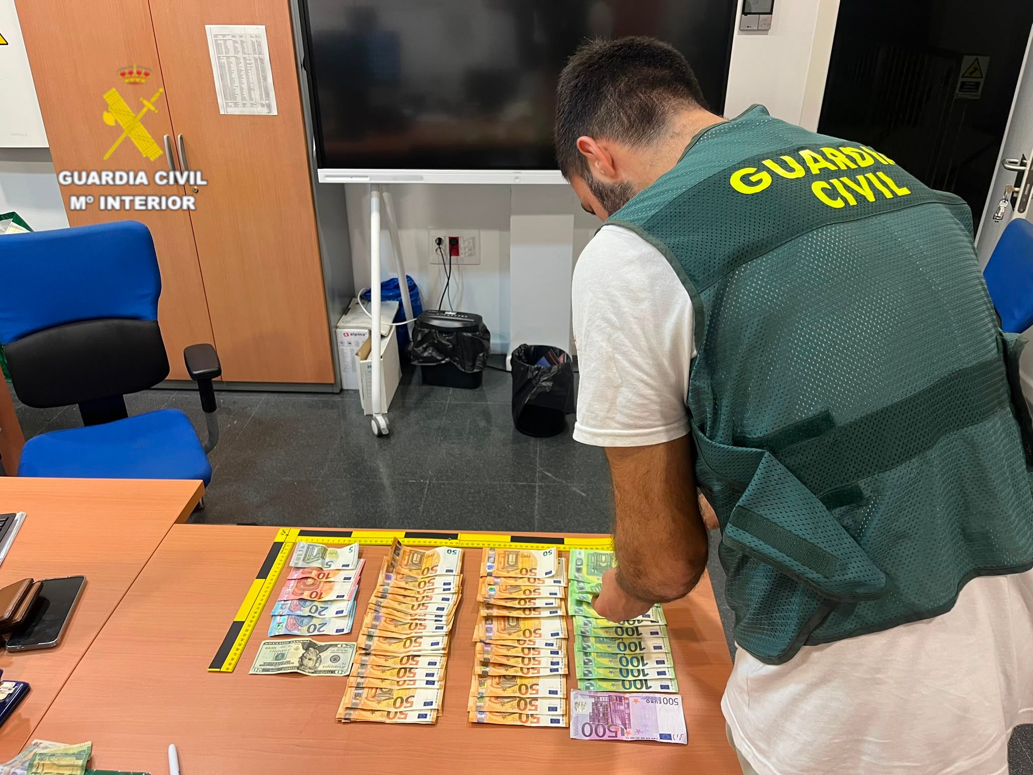 Arrestado un hombre por 15 robos con fuerza en vehículos en Castellón Arrestado un hombre por 15 robos con fuerza en vehículos en Castellón