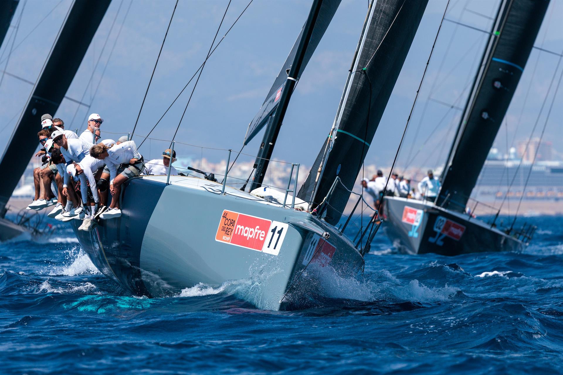 El 'Hispania' del Rey Felipe VI lidera el inicio de la Copa del Rey Mapfre El 'Hispania' del Rey Felipe VI lidera el inicio de la Copa del Rey Mapfre