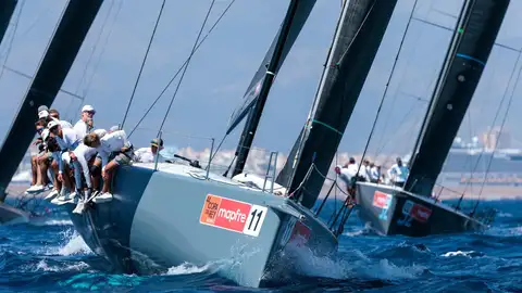El 'Hispania' del Rey Felipe VI lidera el inicio de la Copa del Rey Mapfre. El 'Hispania' del Rey Felipe VI lidera el inicio de la Copa del Rey Mapfre.