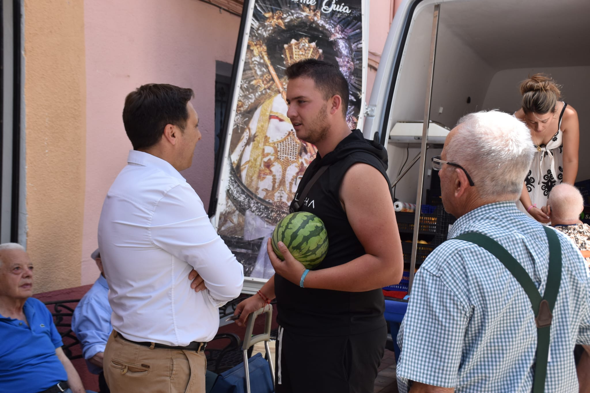 La Diputación pone en marcha por primera vez una línea de ayudas para apoyar la venta ambulante en los pueblos más pequeños La Diputación pone en marcha por primera vez una línea de ayudas para apoyar la venta ambulante en los pueblos más pequeños