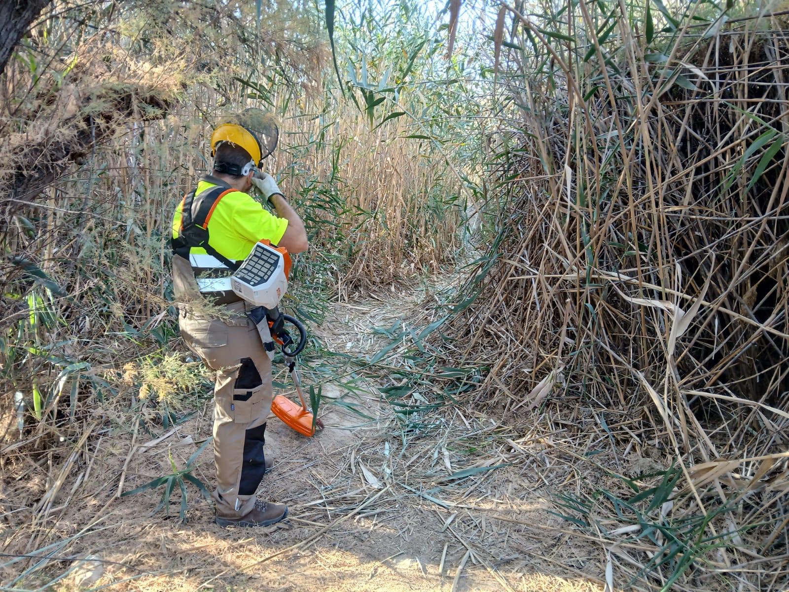 Elda intensifica las actuaciones de un amplio plan de prevención de incendios forestales Elda intensifica las actuaciones de un amplio plan de prevención de incendios forestales
