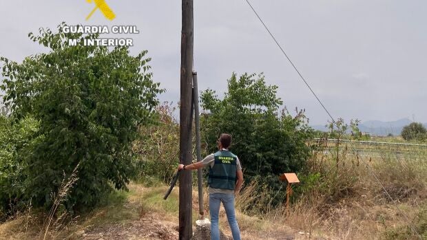 Detenidos dos hombres por el robo de 6.500 metros de cable telefónico y daños en una red de fibra óptica en Onda