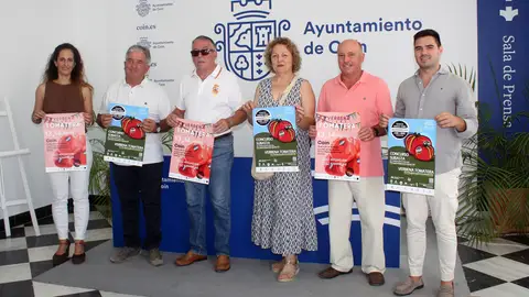 Coín presenta una Verbena Tomatera de dos días y anuncia a Melody como madrina del Concurso Cata Subasta del Tomate Huevo Toro Coín presenta una Verbena Tomatera de dos días y anuncia a Melody como madrina del Concurso Cata Subasta del Tomate Huevo Toro