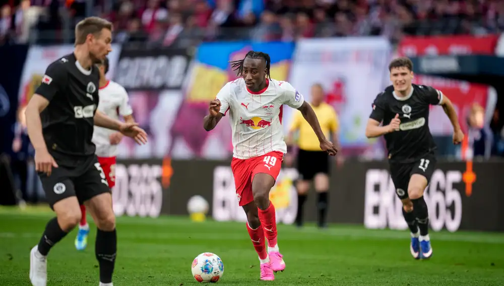 Yan Diomande durante un partido con el RB Leipzig. Yan Diomande durante un partido con el RB Leipzig.