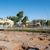 El Ayuntamiento culmina la puesta en valor de los restos arqueológicos de la Ciudad de la Infancia con una pasarela accesible para su visita El Ayuntamiento culmina la puesta en valor de los restos arqueológicos de la Ciudad de la Infancia con una pasarela accesible para su visita