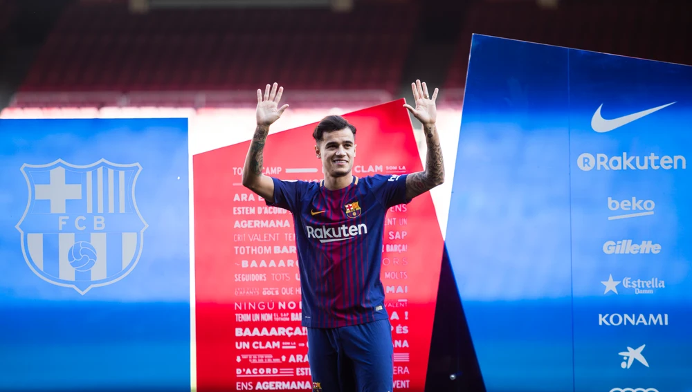Coutinho durante su presentación con el FC Barcelona. Coutinho durante su presentación con el FC Barcelona.