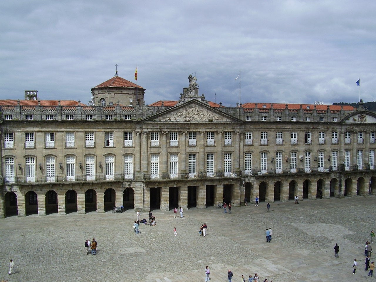 Santiago impulsa la implantación de la nueva sede de la Fundación Pública Galega de Medicina Xenómica Santiago impulsa la implantación de la nueva sede de la Fundación Pública Galega de Medicina Xenómica